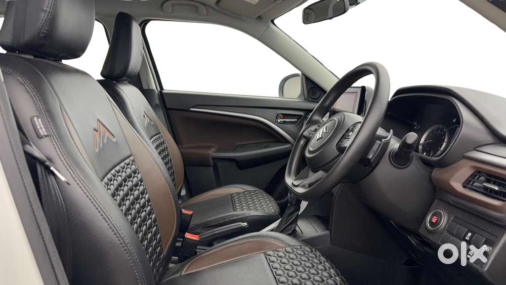 Maruti Suzuki Brezza 1.5 Zxi At Smart Hybrid, 2023, Petrol