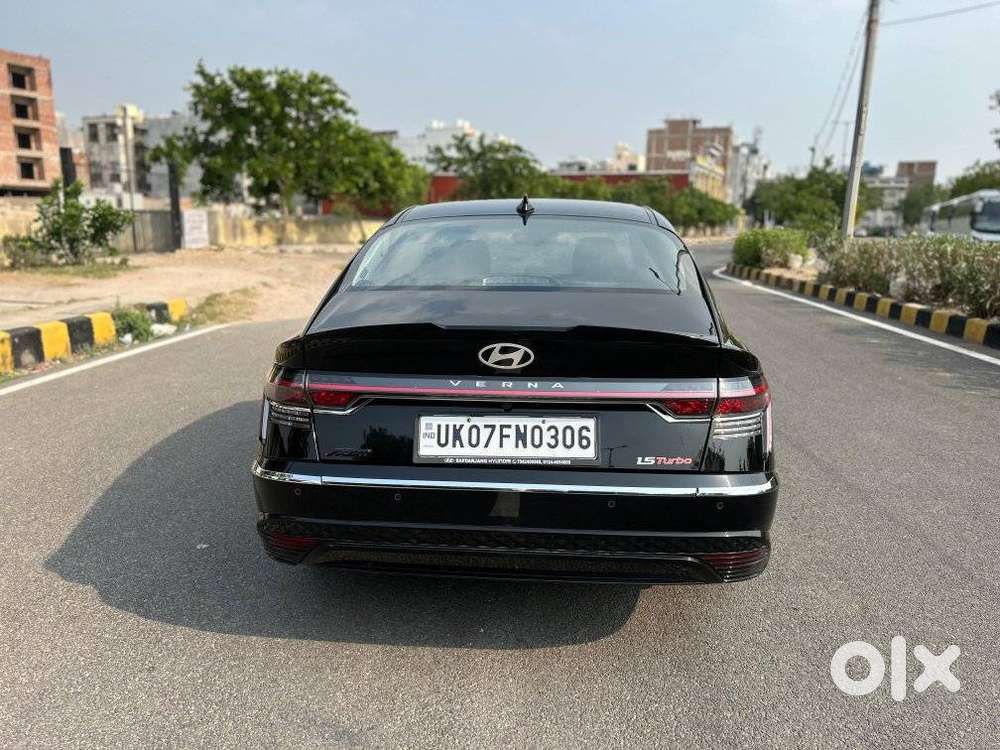 Hyundai Verna Sx (o) 1.5 Turbo Petrol Dct, 2023, Petrol