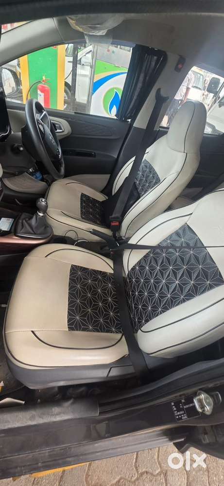 Hyundai Aura 2024 Cng