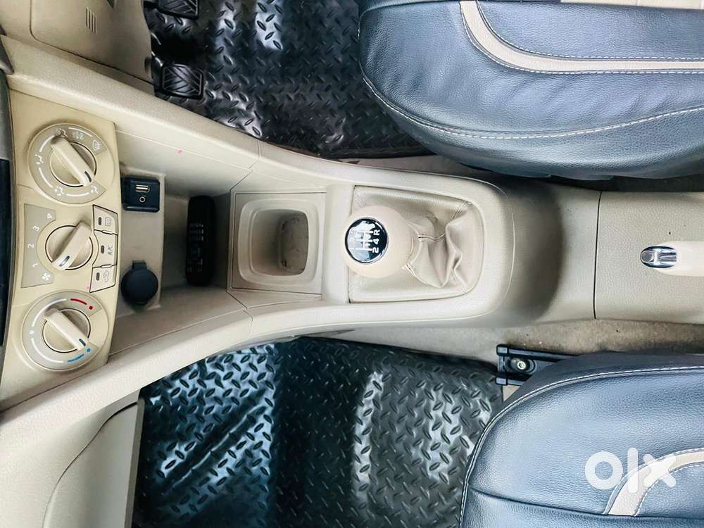 Maruti Suzuki Ertiga Zxi, 2014, Petrol