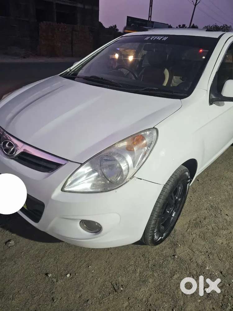 Hyundai I20 2012 Cng & Hybrids 150000 Km Driven