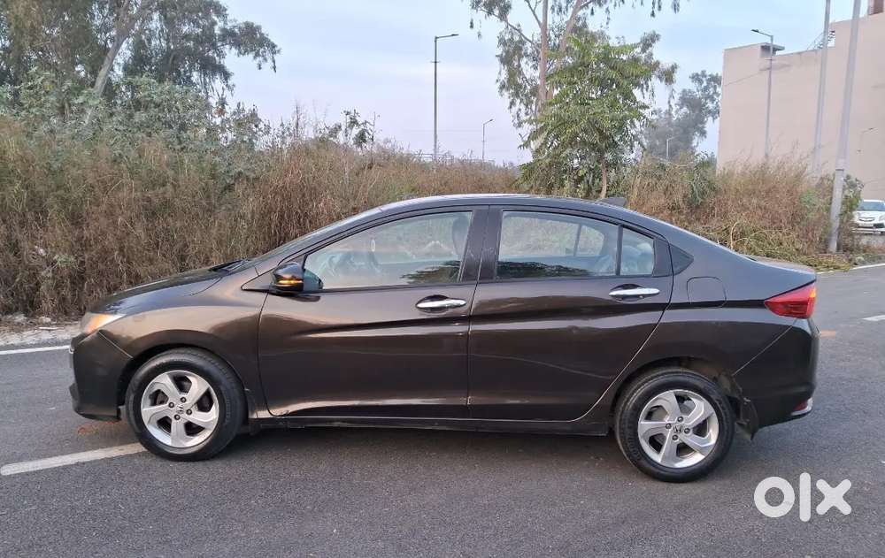 Honda City I-vtec Vmt 2015 Petrol