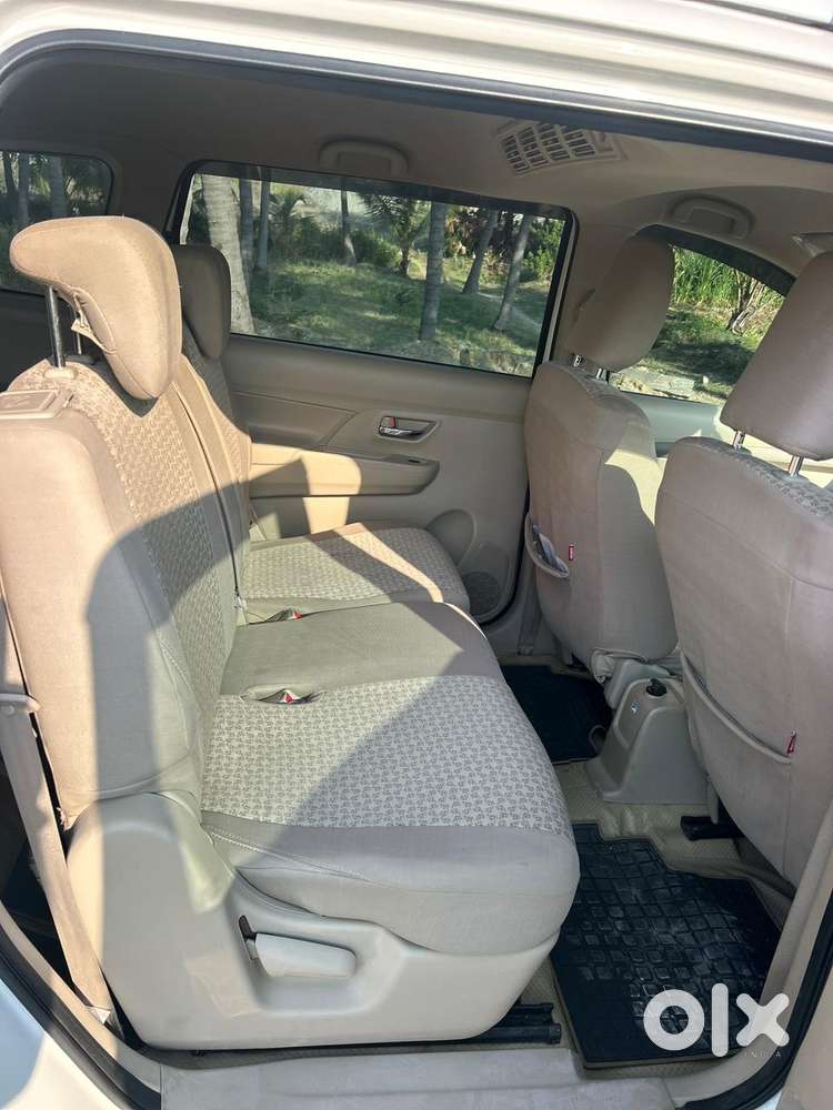 Maruti Suzuki Ertiga Vxi Shvs, 2021, Petrol