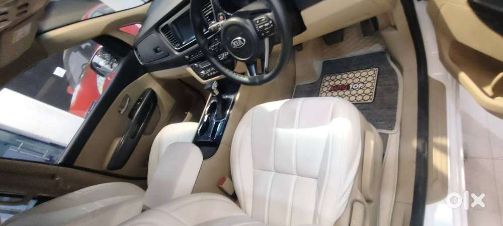 Kia Carnival Premium, 2020, Diesel