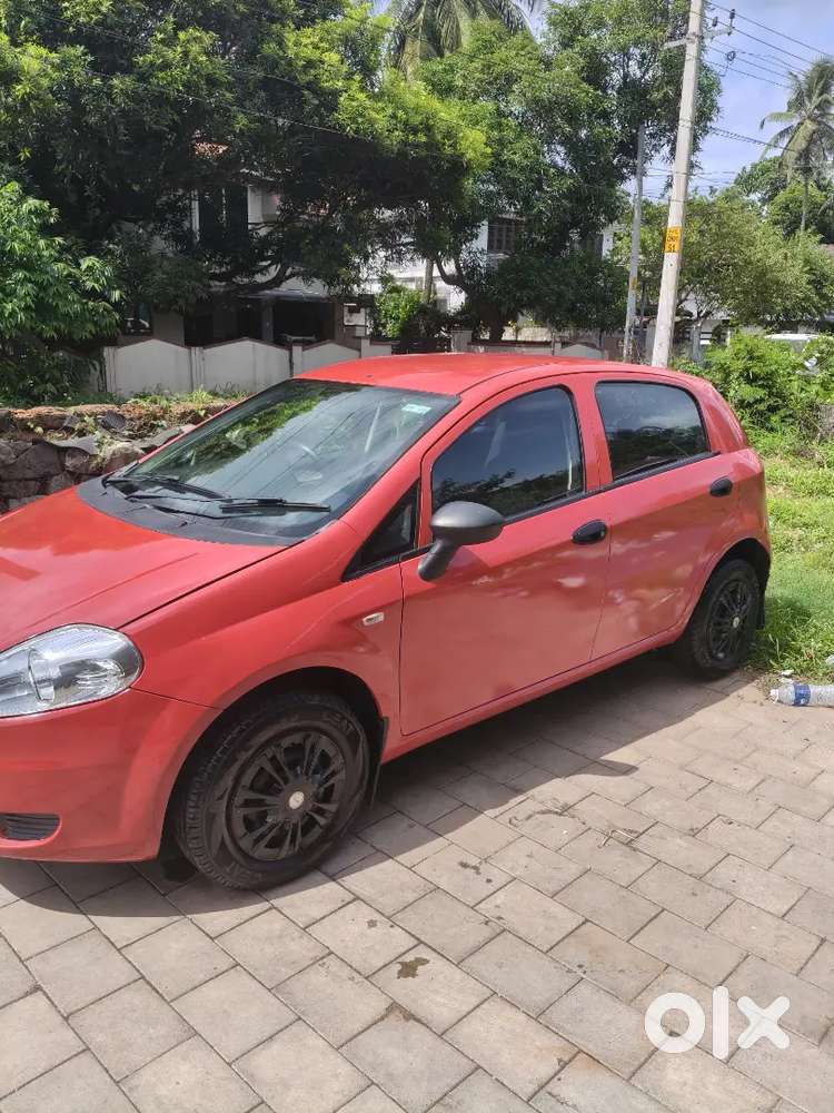 Fiat Grande Punto 2009 Petrol 89000 Km Driven