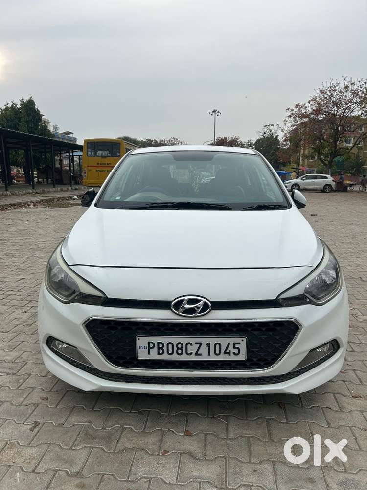 Hyundai Elite I20 Sportz (o) 1.2, 2015, Petrol