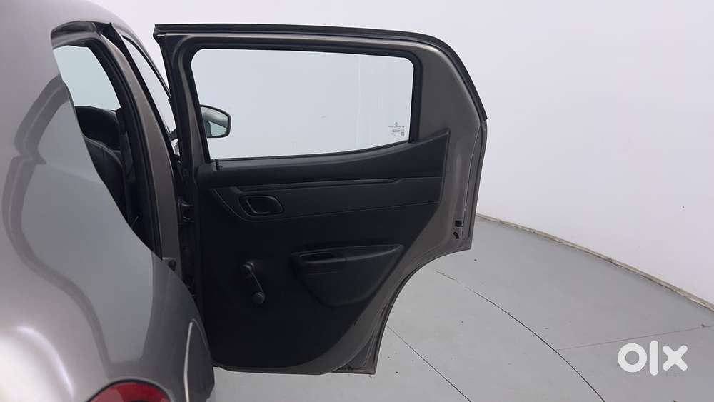 Renault Kwid 2019-ongoing 1.0 Rxt (o), 2017, Petrol
