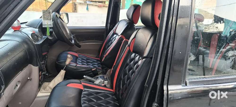 Mahindra Scorpio Classic 2011