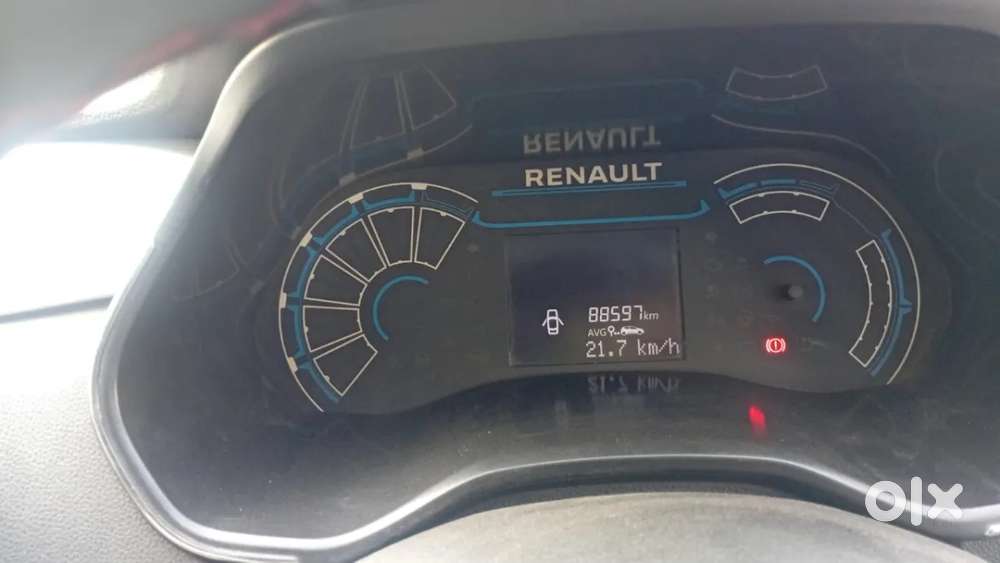 Renault Triber 1.0 Rxe, 2021, Petrol
