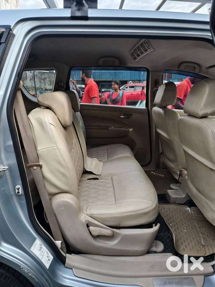 Maruti Suzuki Ertiga Vxi At Petrol, 2014, Petrol