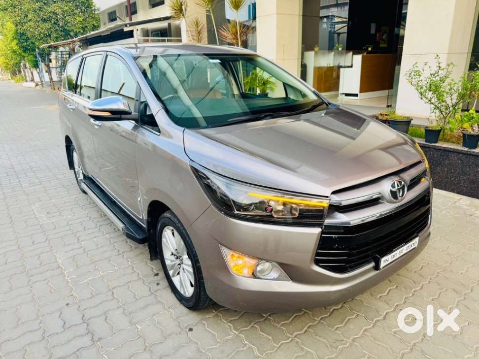 Toyota Innova Crysta 2.8z Automatic, 2016, Diesel