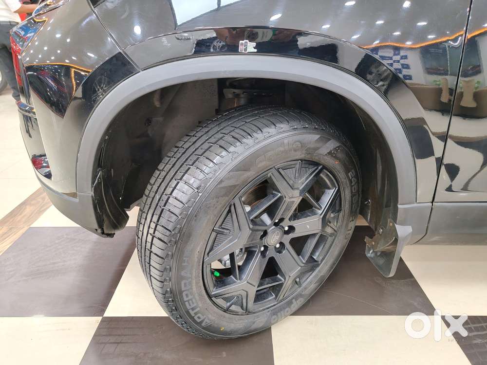 Tata Safari Accomplished Plus Dark Edition At, 2024, Diesel