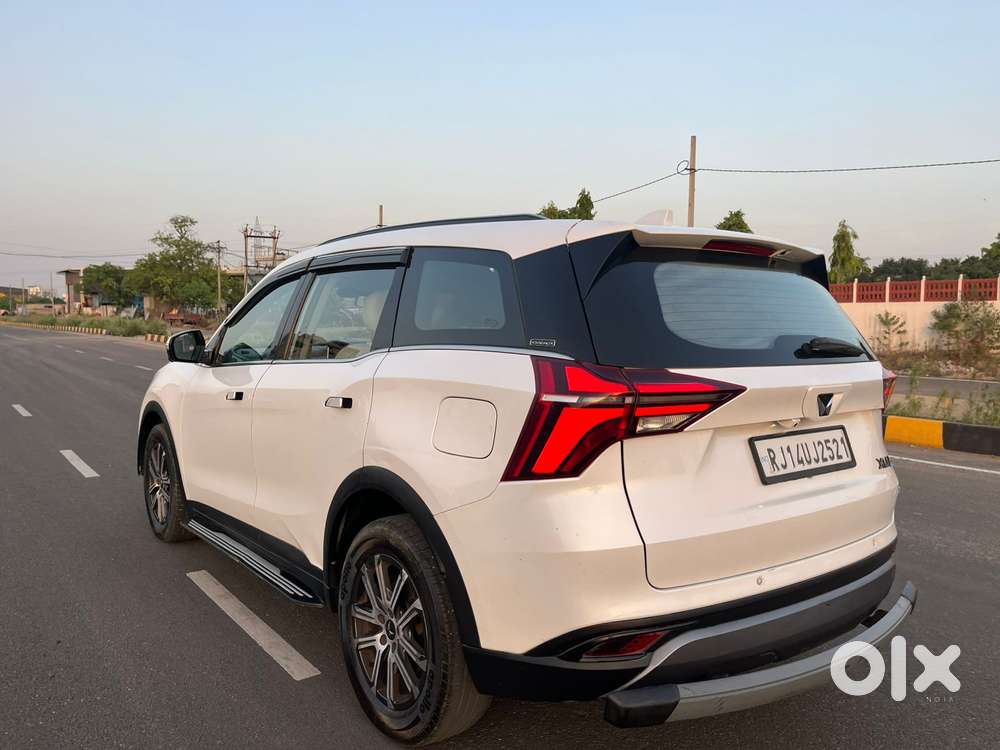 Mahindra Xuv700 2.2 Ax 7 Diesel At Luxury Pack Str, 2023, Diesel