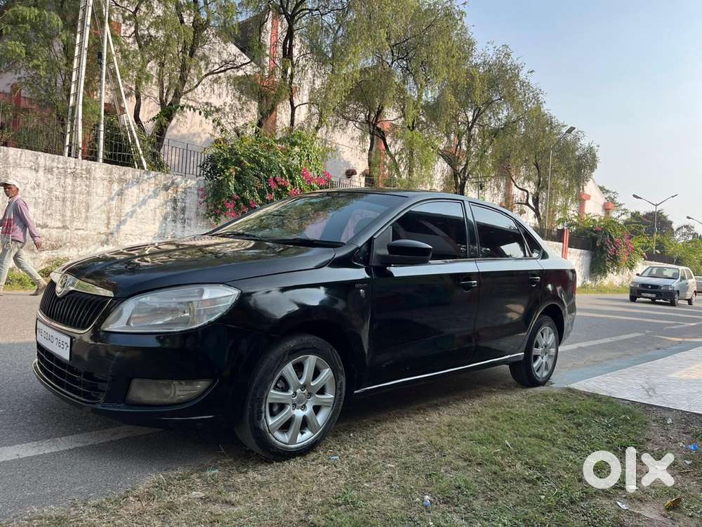 Skoda Rapid Tsi 2014 Petrol Well Maintained