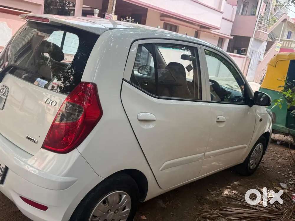 Hyundai I10 1.2 Sportz Petrol 2012