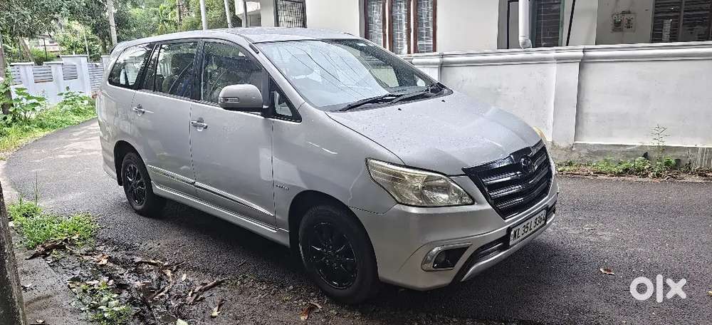 Toyota Innova 2.5 Vx 2012