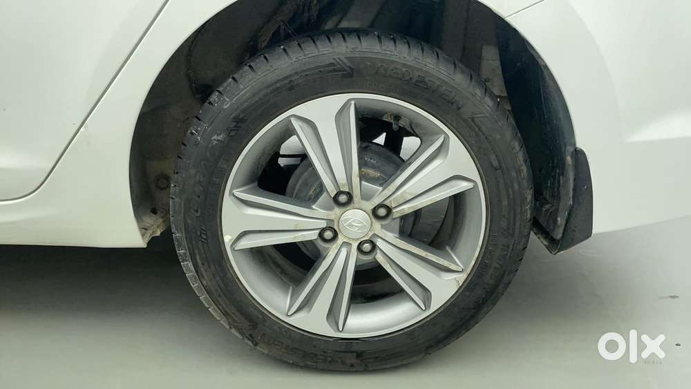Hyundai Verna Vtvt 1.6 At Sx Plus, 2019, Petrol