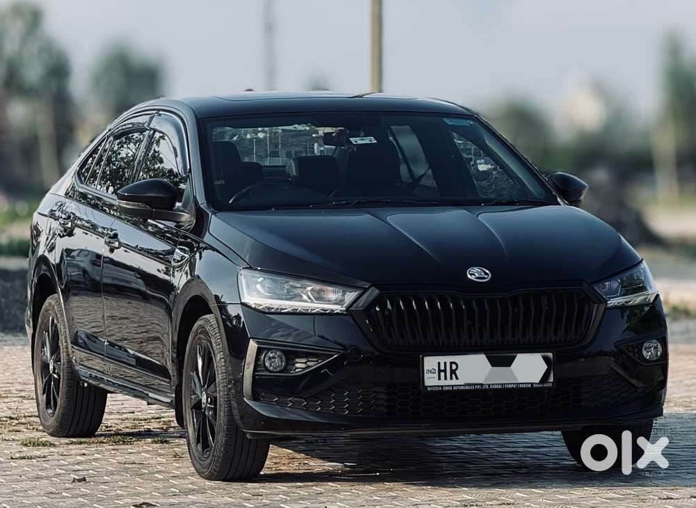 Skoda Slavia Sportline 1.0l Tsi Mt, 2023, Petrol