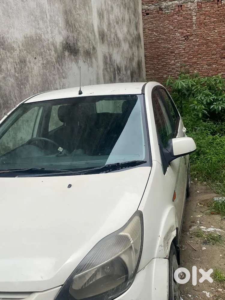 Ford Figo Petrol 2011