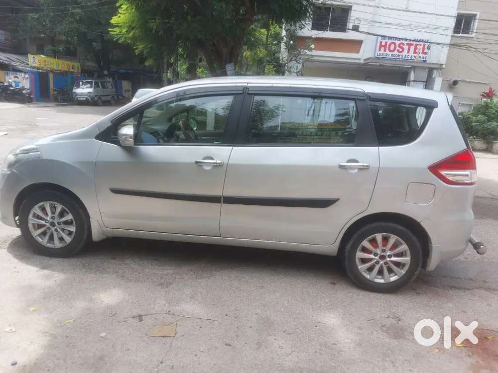 Maruti Suzuki Ertiga 2013 Diesel 180000 Km Driven