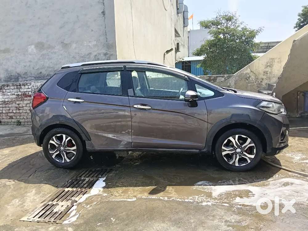 Honda Wr-v 2017 Petrol 140000 Km Driven
