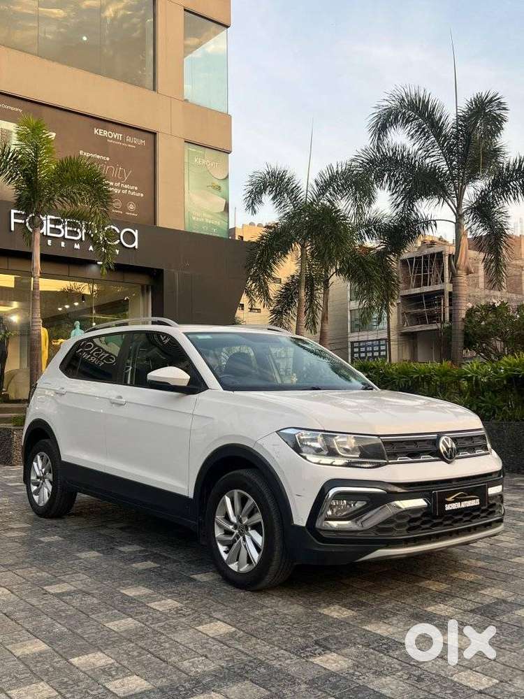 Volkswagen Taigun 1.0 Tsi Highline At, 2022, Petrol