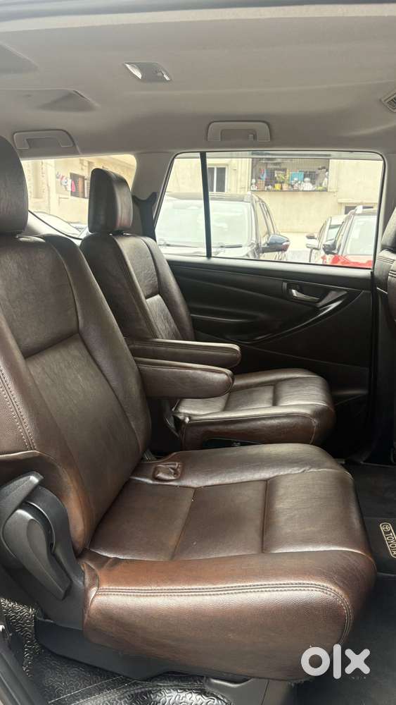 Toyota Innova Crysta 2.4 G Mt 7 Str, 2019, Diesel