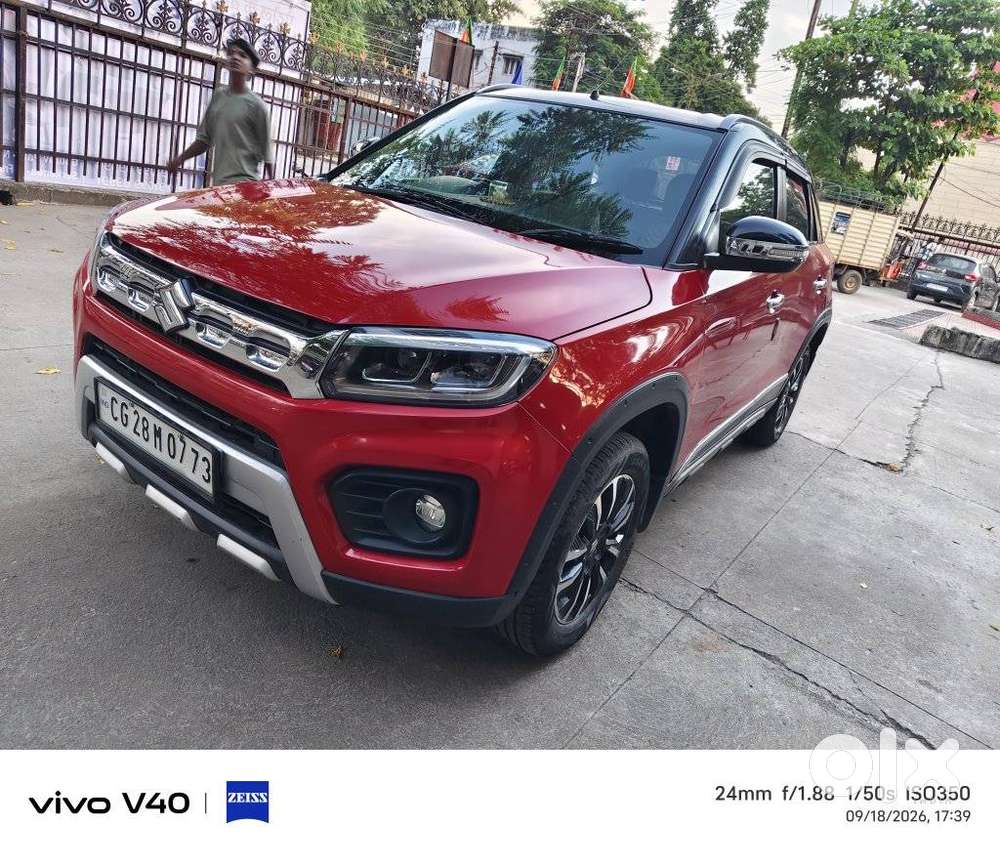 Maruti Suzuki Brezza 1.5 Zxi At Smart Hybrid Dual Tone, 2021, Petrol
