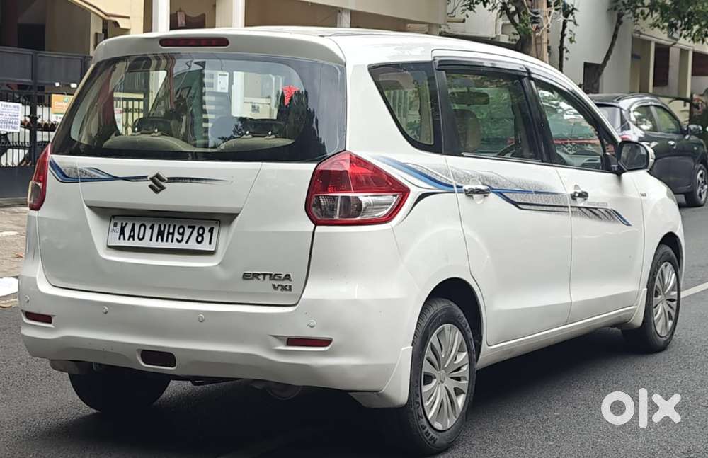 Maruti Suzuki Ertiga Vxi Abs, 2014, Petrol