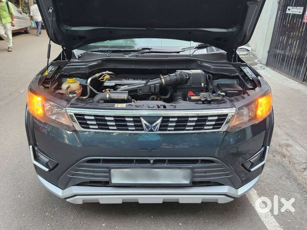 Mahindra Xuv300 1.2 W6 Amt Petrol, 2023, Petrol