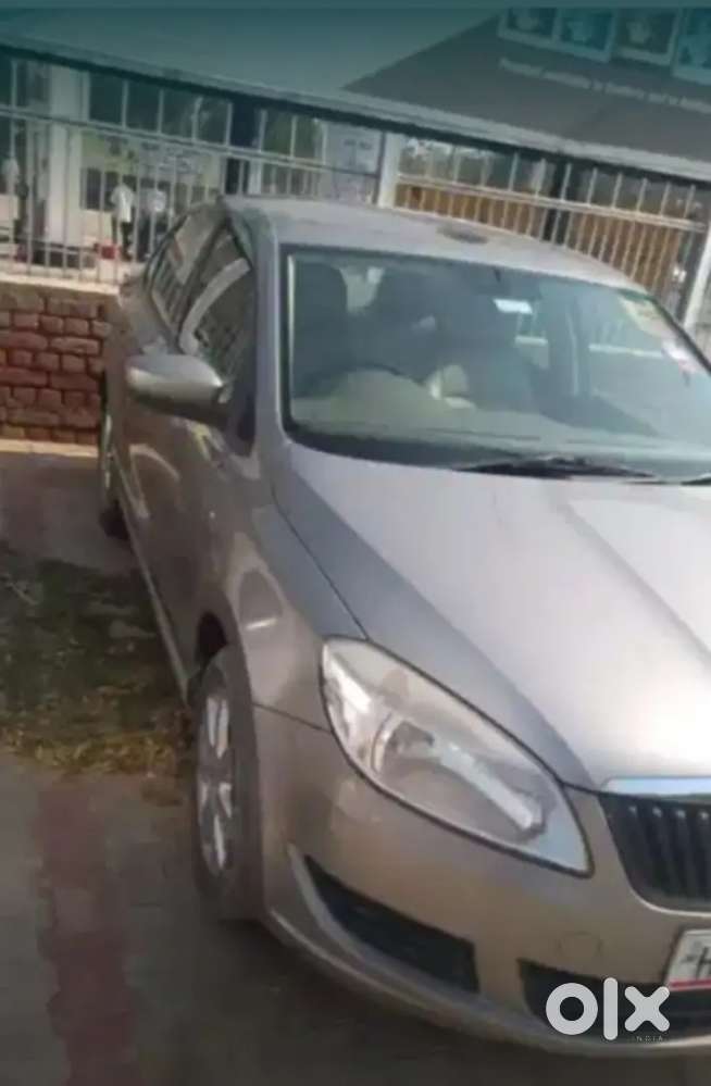 Skoda Rapid Tsi 2014