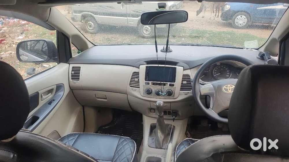 Toyota Innova 2015 Diesel 170000 Km Driven