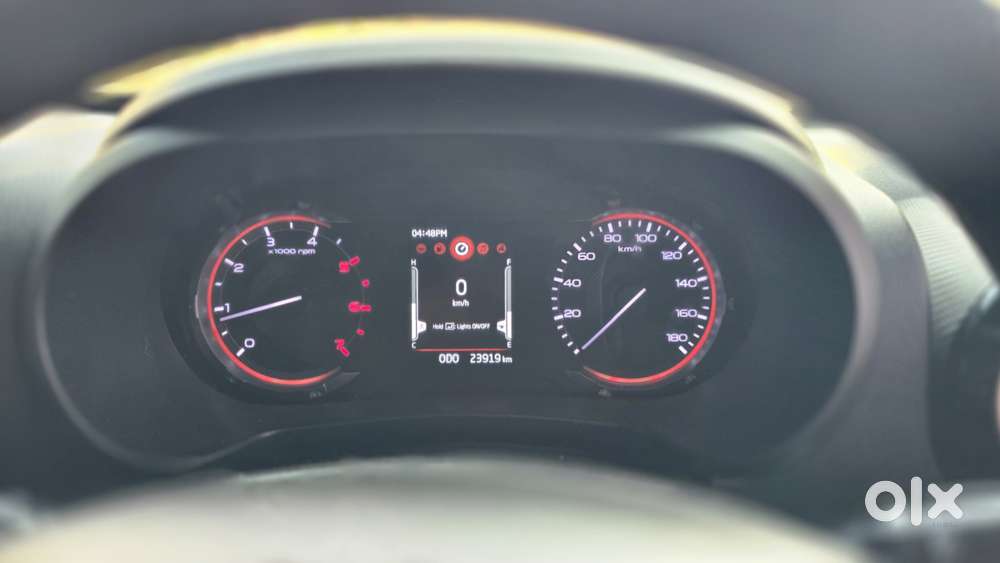 Mahindra Thar Lx Convertible Top Diesel Mt 4wd, 2023, Diesel