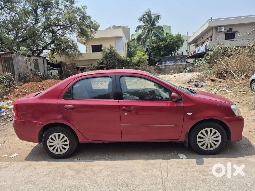 Toyota Etios 2010-2012 Gd, 2011, Petrol