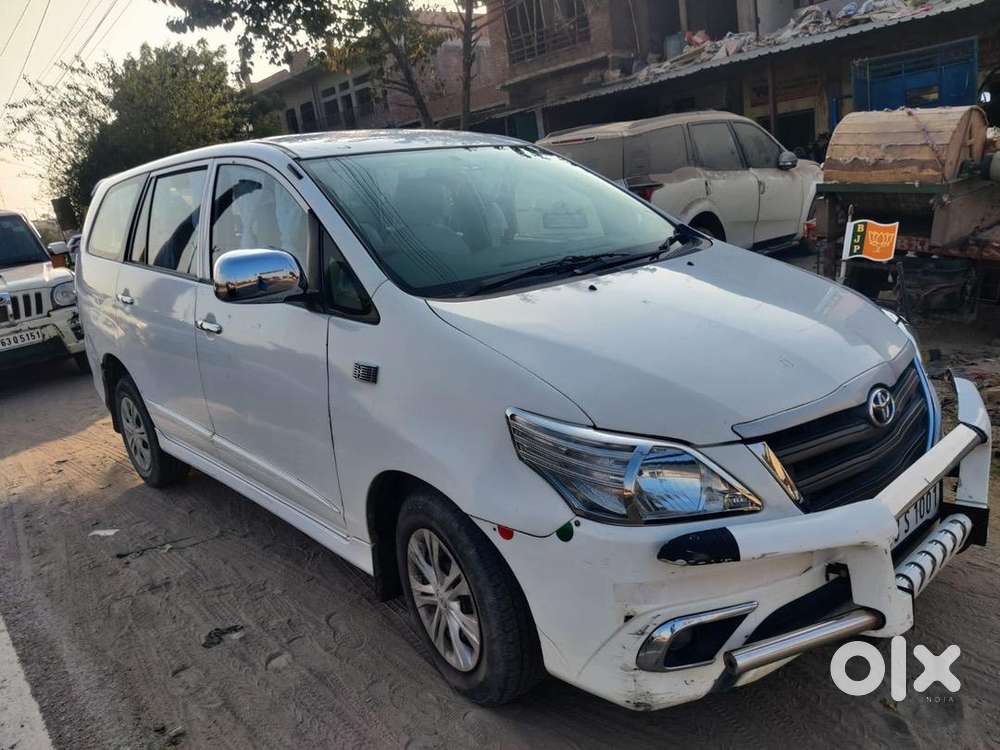Toyota Innova 2013 Diesel Well Maintained