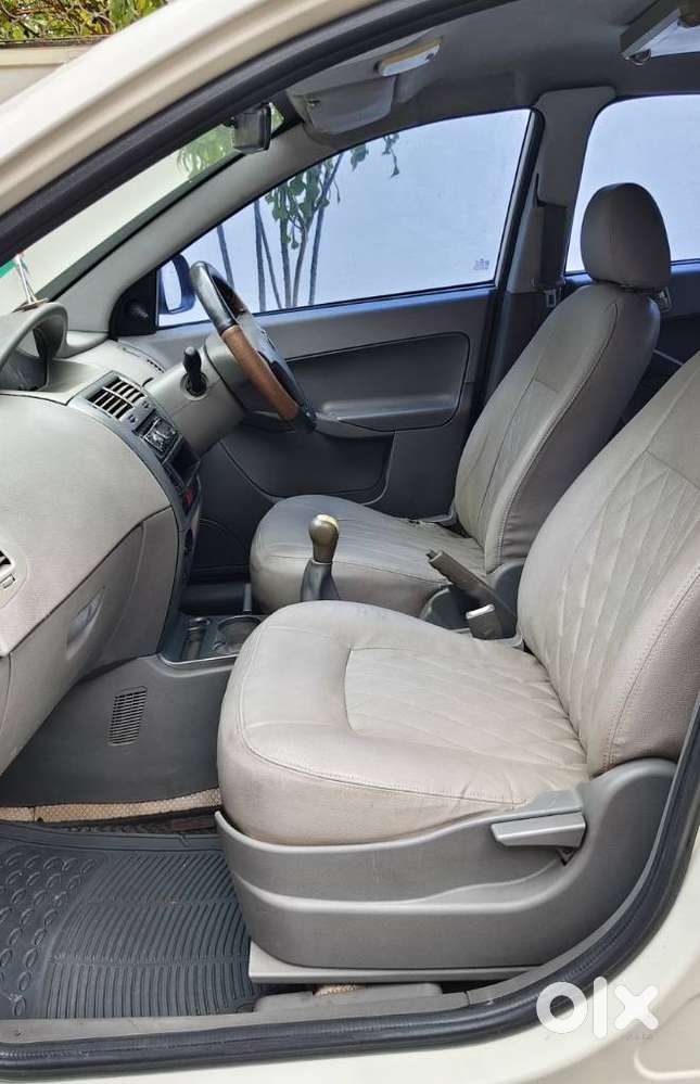 Tata Indica Vista Aura 1.3 Quadrajet (abs), 2011, Diesel