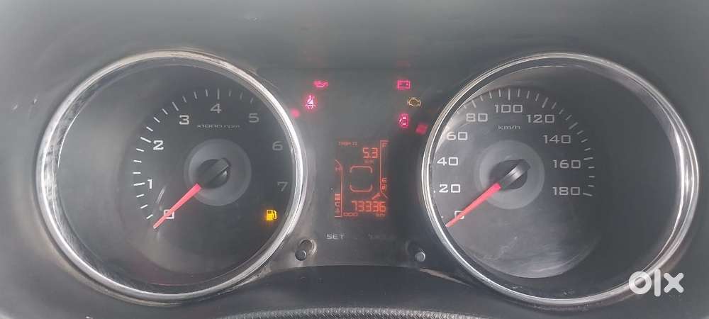 Mahindra Tuv 300 T10, 2018, Diesel