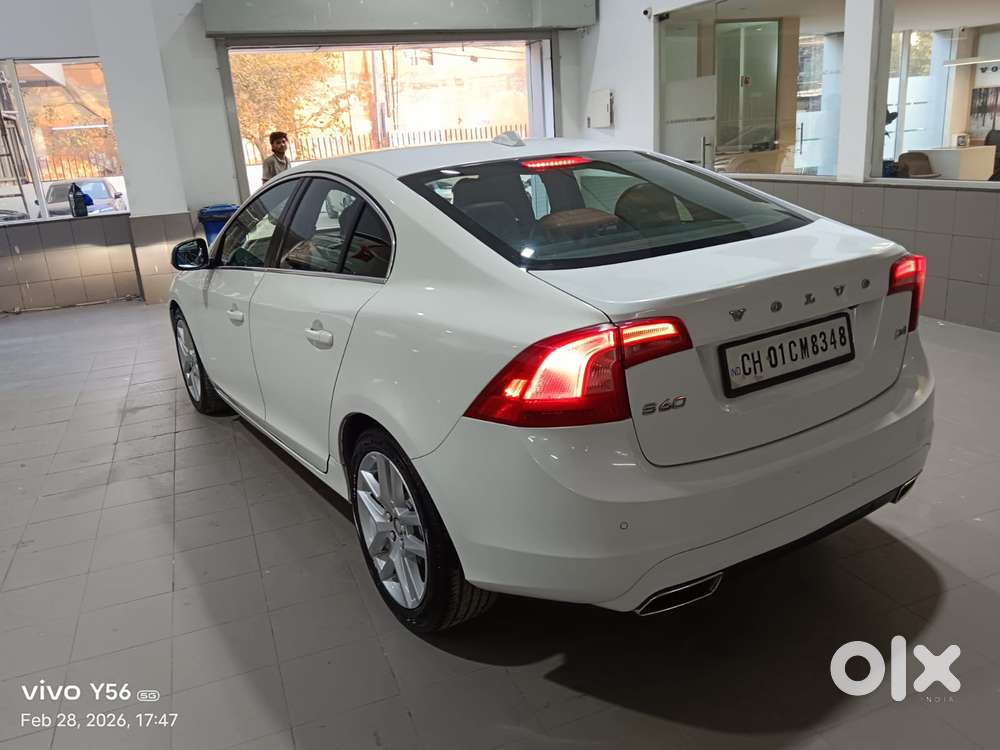 Volvo S60 D4 Momentum, 2019, Diesel