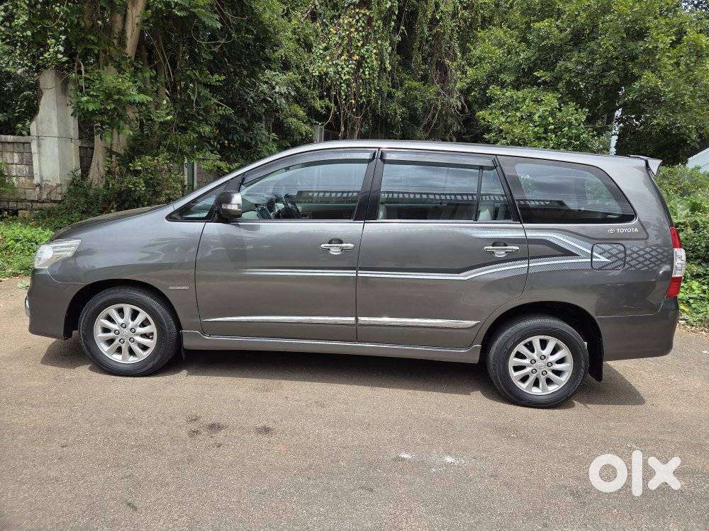 Toyota Innova 2.5 Z Diesel 7 Seater, 2014, Diesel