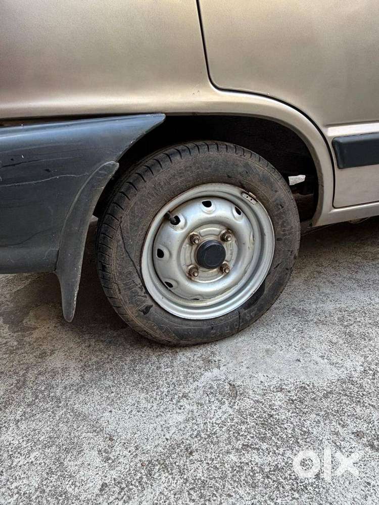 Maruti Suzuki 800 - 5 Speed