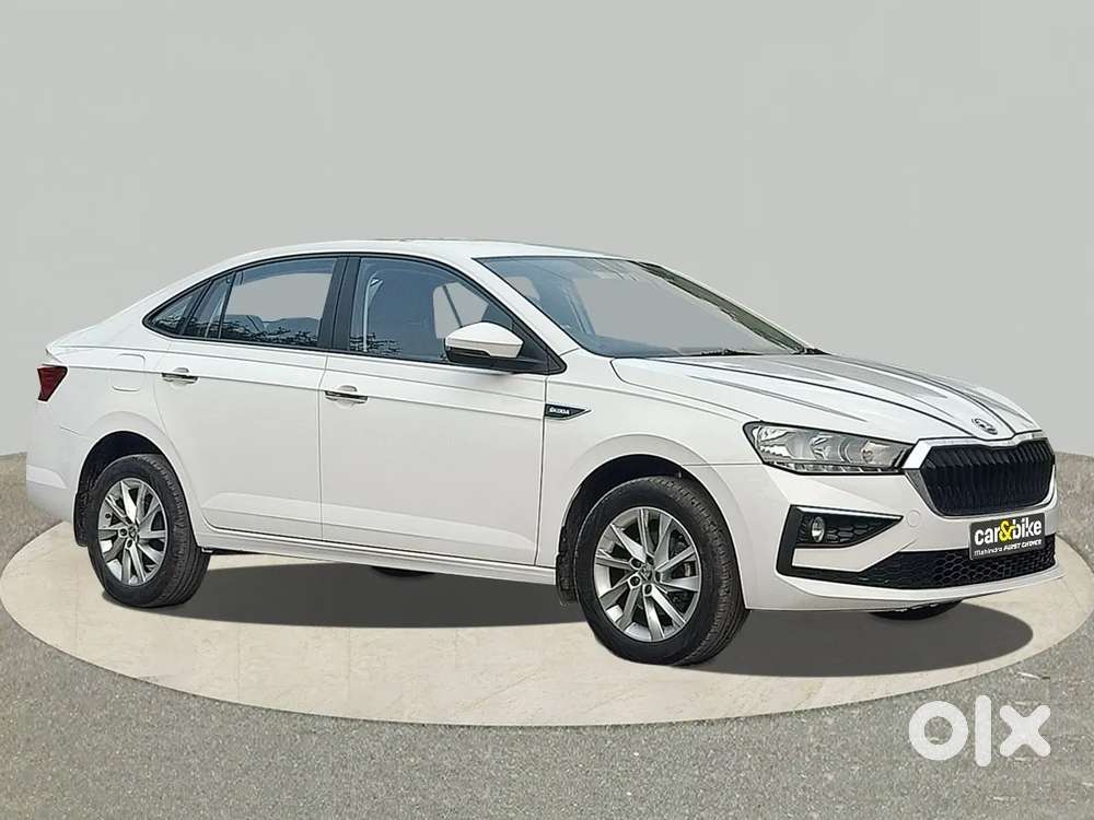 Skoda Slavia Ambition 1.0l Tsi At, 2023, Petrol