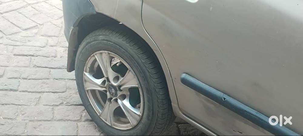 Cng Fitted 4 Tyre New Alloy Wheel Good Conditionn