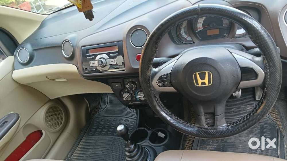 Honda Brio Vx Mt, 2013, Petrol