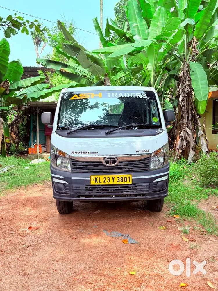 Commercial & Other Vehicles in Adoor | OLX