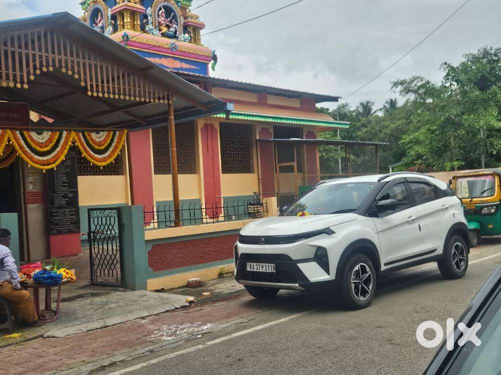 Tata Nexon 2025 Petrol 6000 Km Driven