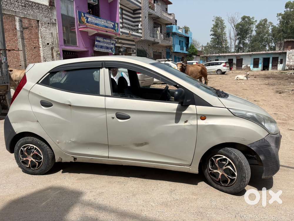 Hyundai Eon Magna 2013