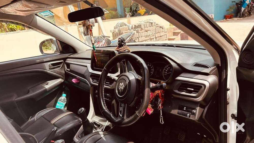 Maruti Suzuki Brezza 1.5 Vxi Smart Hybrid, 2022, Petrol
