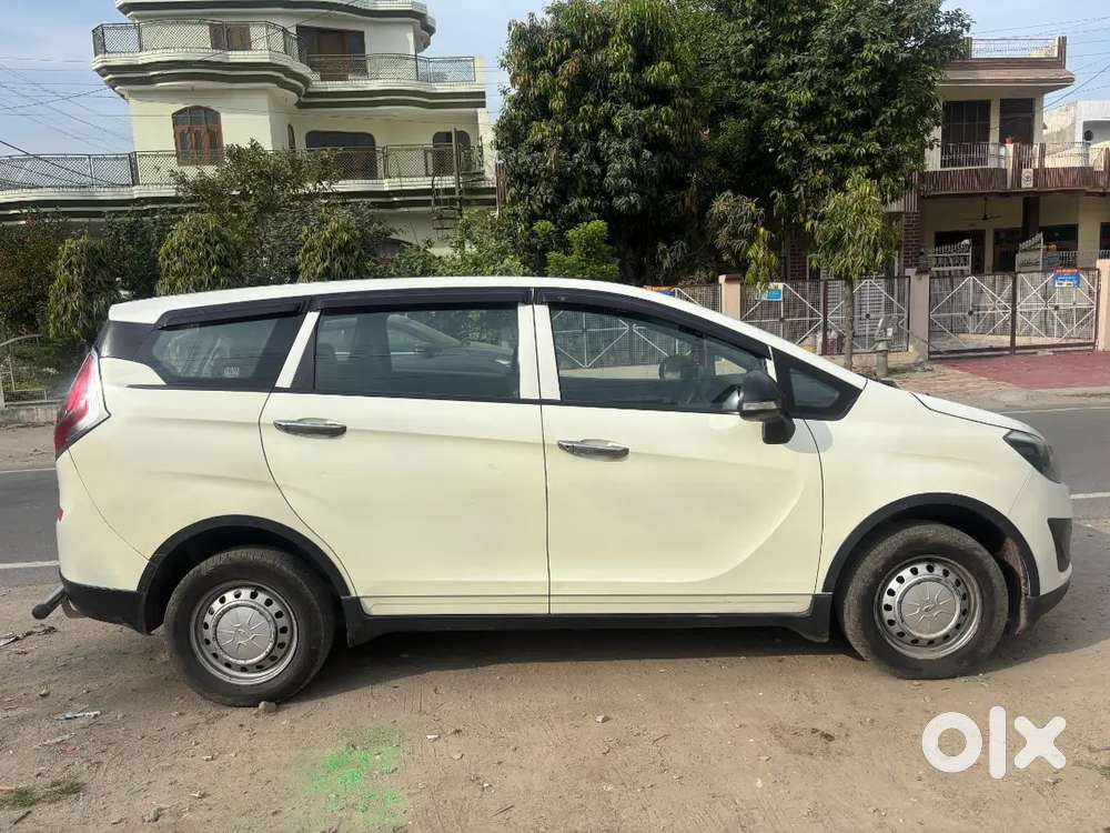 Mahindra Marazzo 2019 Diesel 125000 Km Driven