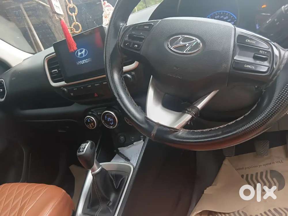 Hyundai Venue 2021 Petrol Well Maintained
