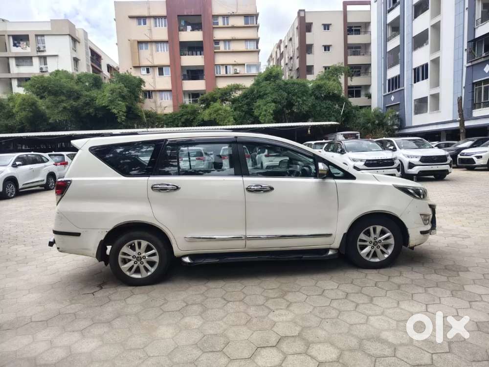 Toyota Innova Crysta 2.4 G Mt 7 Str, 2019, Diesel